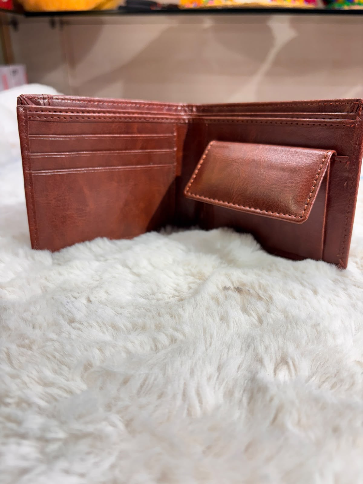 Premium Vintage Leather Wallet & Card Holder Gift Set And Keychain - view 3